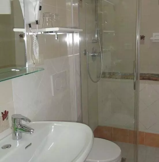 Camera Standard, Villa Mora
