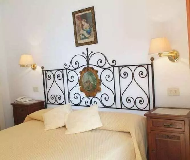 Camera Standard, Villa Mora