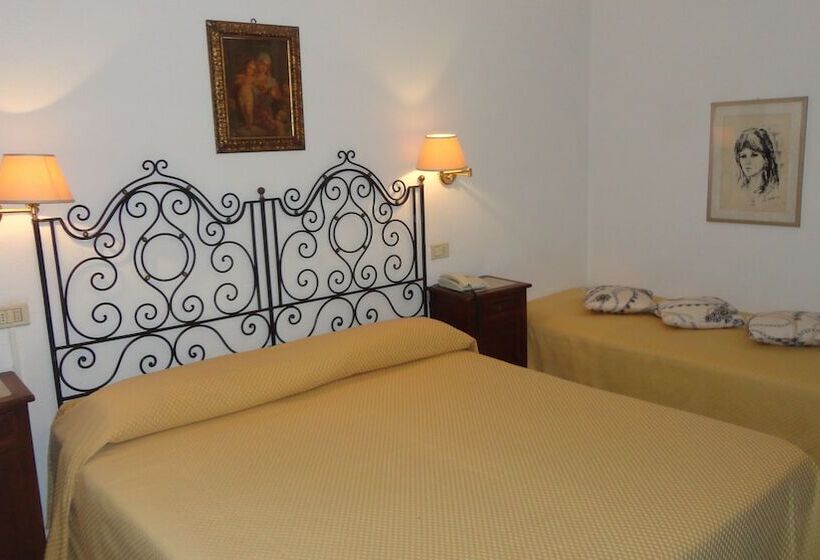 スタンダードトリプルルーム, Villa Mora