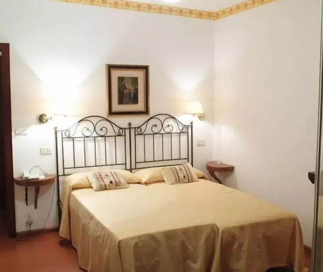 Camera Standard, Villa Mora