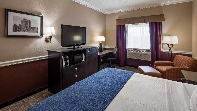 キングサイズベッドのスタンダードルーム, Best Western Greenfield Inn