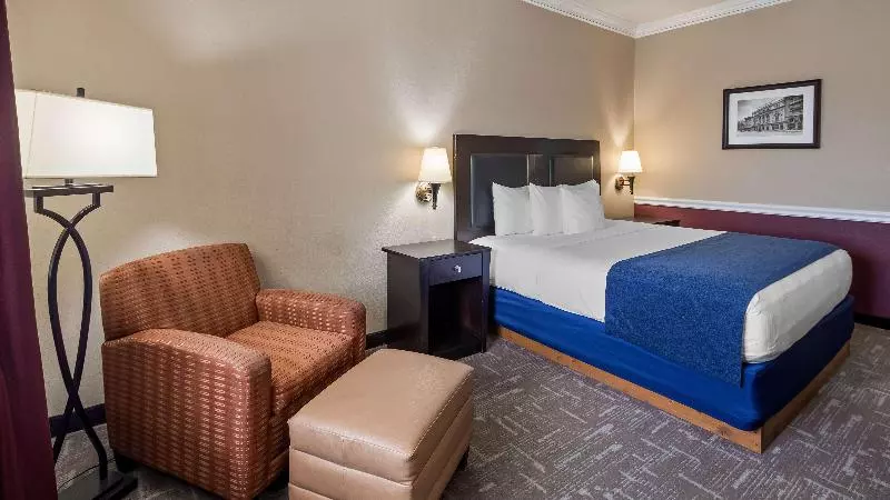 キングサイズベッドのスタンダードルーム, Best Western Greenfield Inn