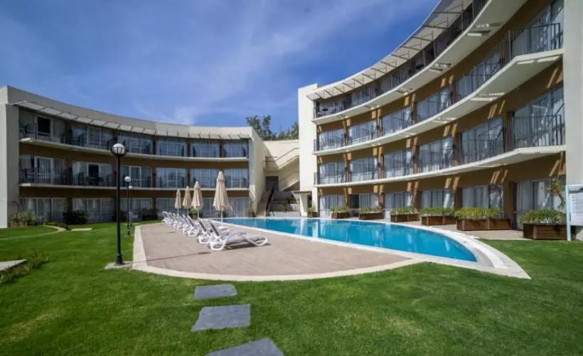 اتاق استاندارد با چشم‌انداز استخر, Duja Bodrum