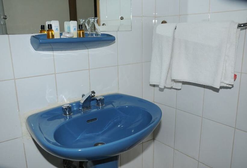 اتاق استاندارد, Hawally Continental