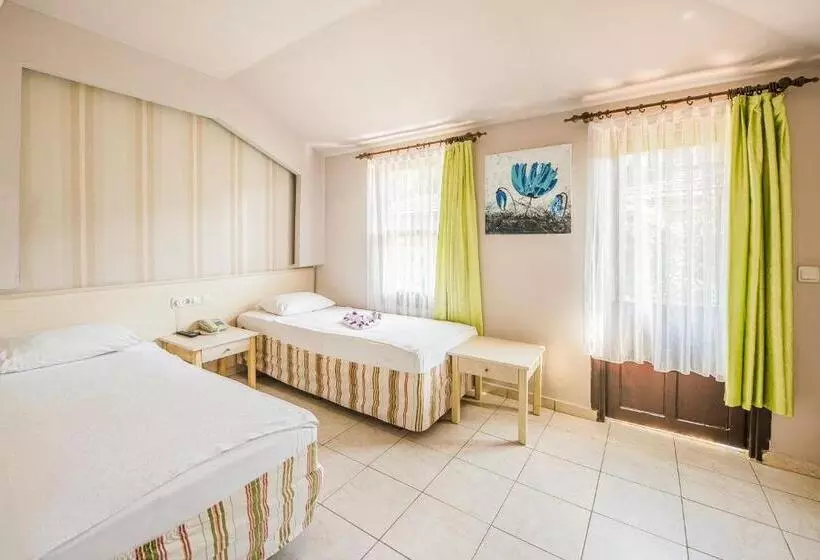 Camera Standard Individuale, Leda Beach