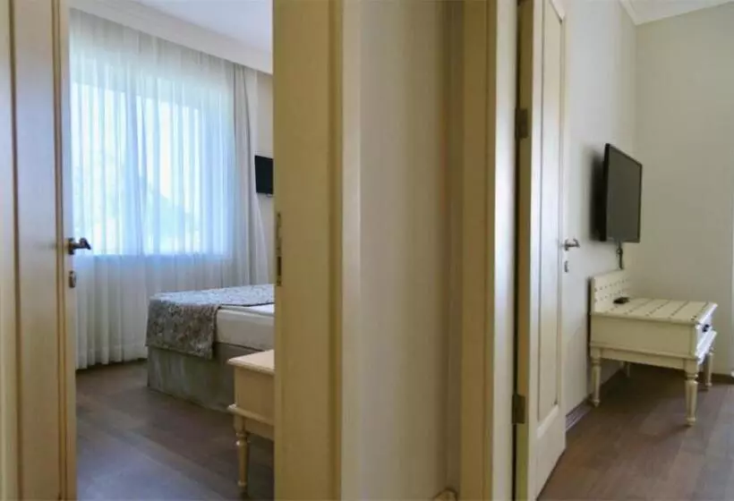 اتاق خانوادگی, Turunc Resort
