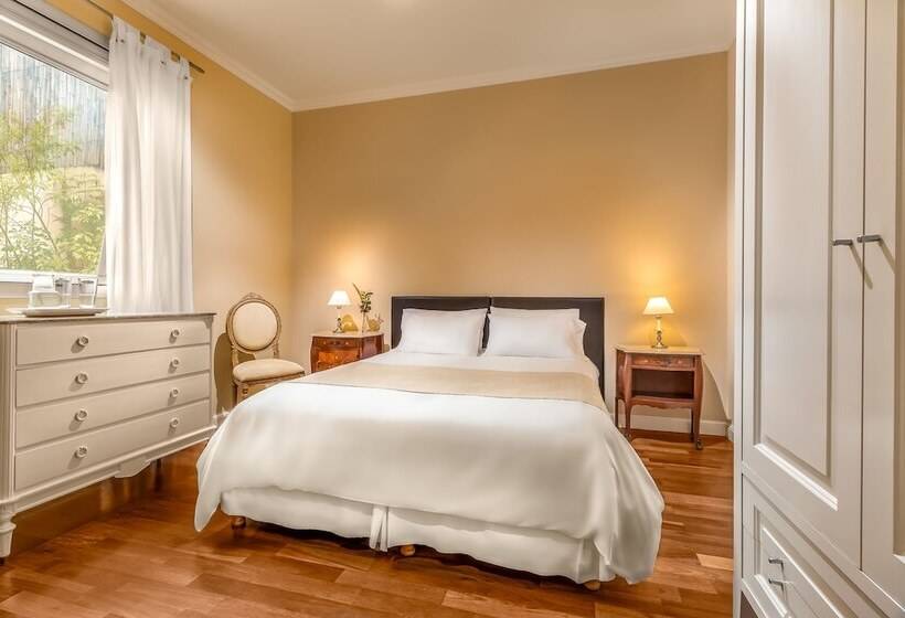 اتاق لوکس, 248 Finisterra
