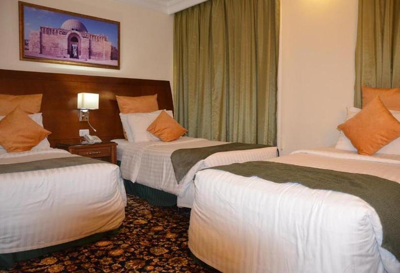 اتاق استاندارد سه نفره, Amra Palace International