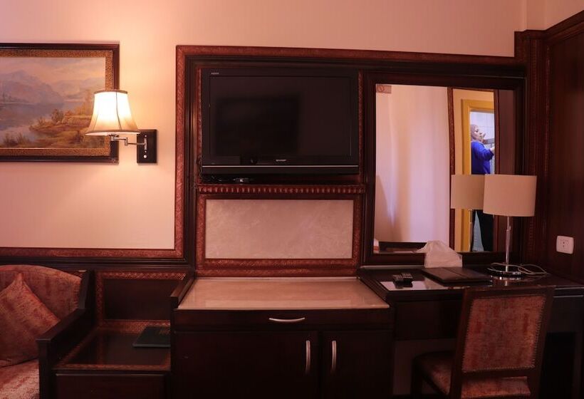 اتاق استاندارد, Amra Palace International