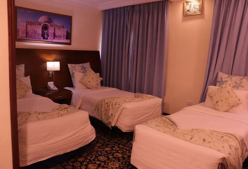 اتاق استاندارد سه نفره, Amra Palace International