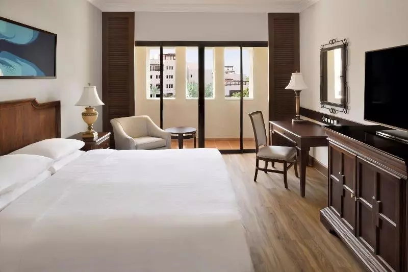 سوئیت اجرایی با تخت کینگ, Dead Sea Marriott Resort & Spa