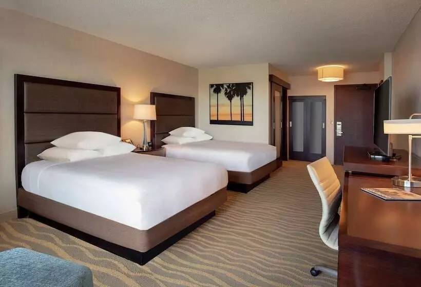 ２ダブルベッドのスタンダードルーム, Doubletree By Hilton Hotel San Diego   Mission Valley