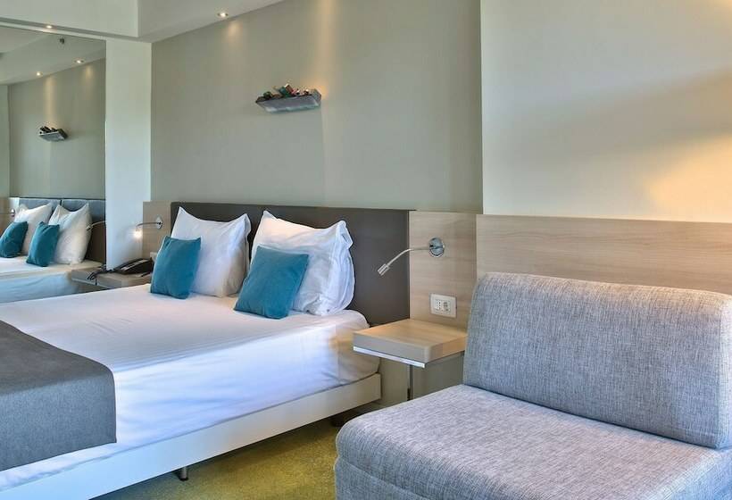 발코니가 있는 스위트, Park Plaza Belvedere Medulin