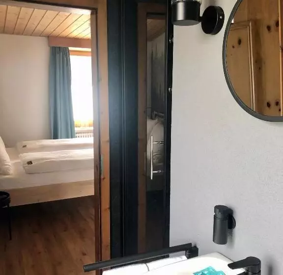 スタンダードルーム, Schorta S Hotel Alvetern