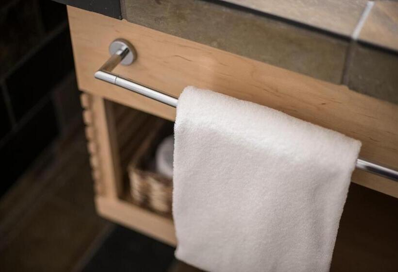 חדר דלוקס עם נוף, The Juniper Hotel & Bistro