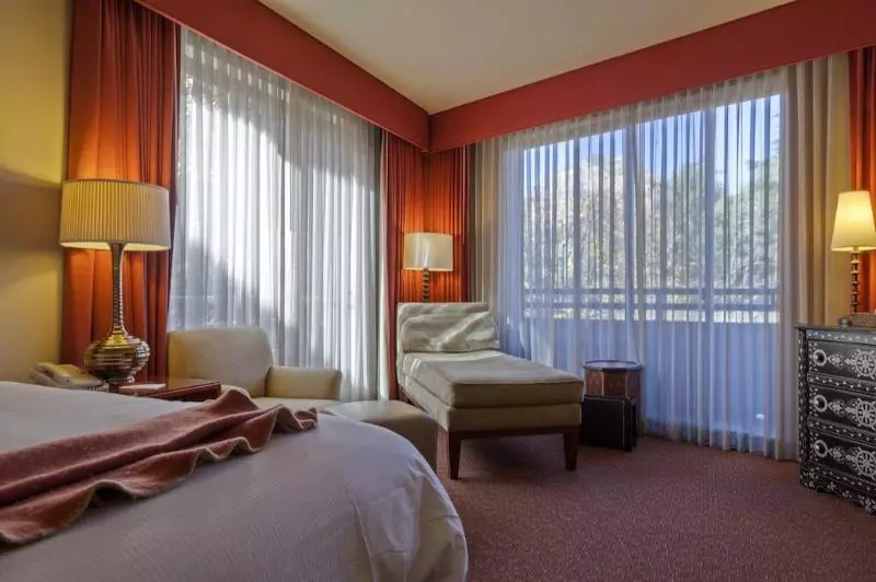 اتاق لوکس با تخت بزرگ, The Wilde Resort And Spa