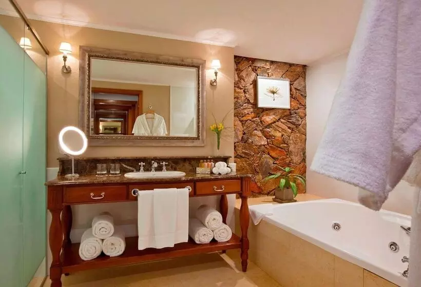 ゴルフビュースタンダードルーム, Sheraton Colonia Golf & Spa Resort