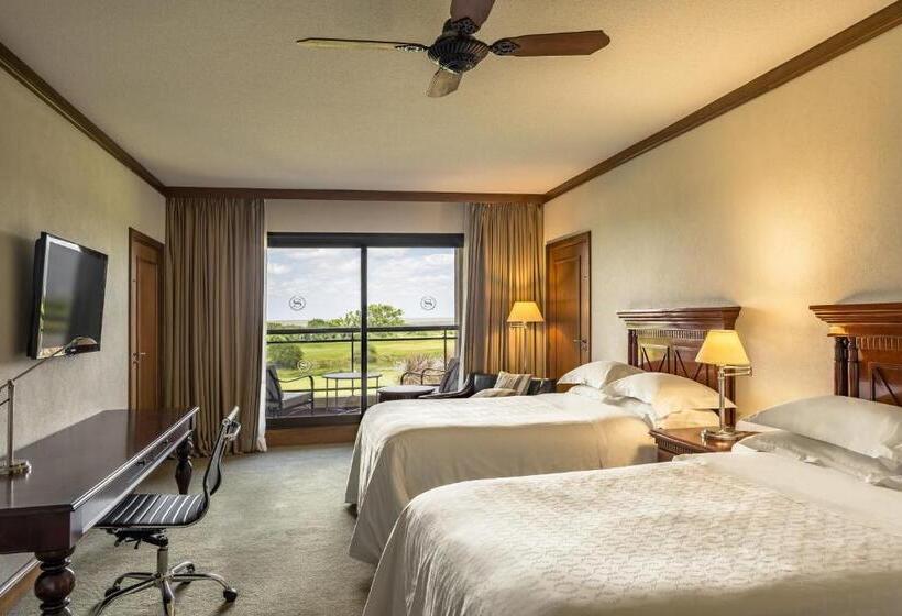 غرفة ديلوكس مطلة على النهر, Sheraton Colonia Golf & Spa Resort