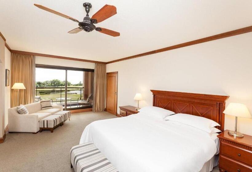 جناح جونيور سرير كينج, Sheraton Colonia Golf & Spa Resort