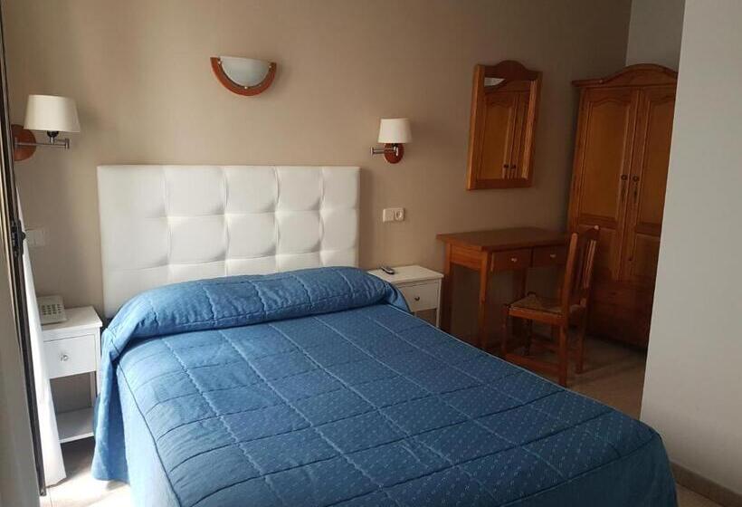 اتاق استاندارد یک نفره, Hostal Centro