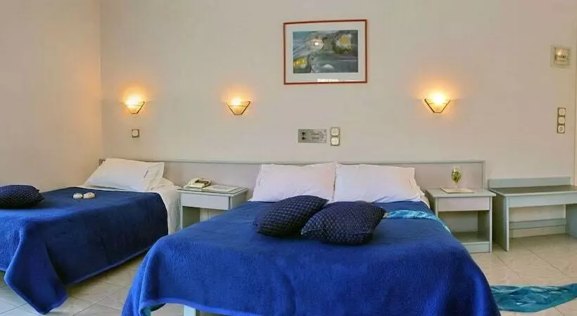 Chambre Triple Standard, Aphrodite Beach