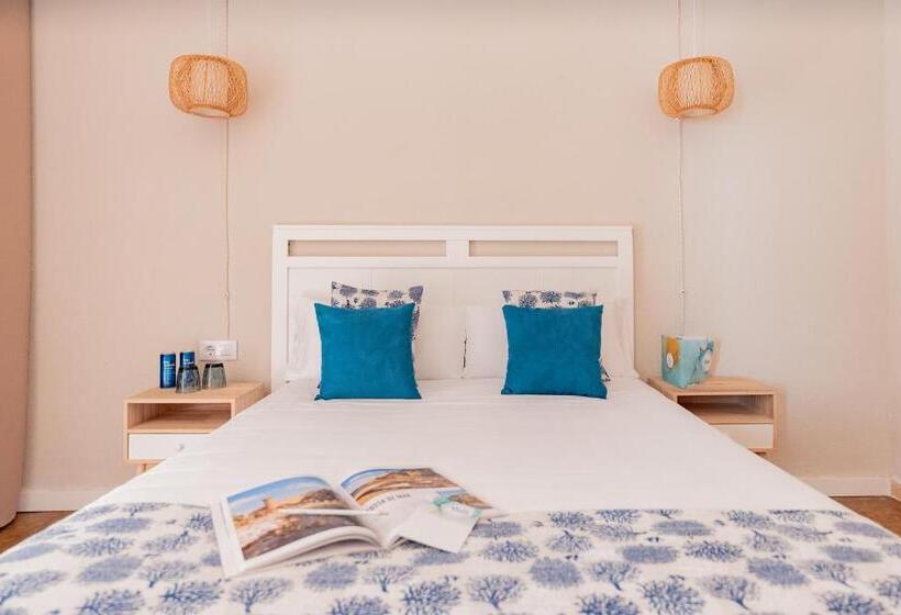 수피리어 룸, Aubí