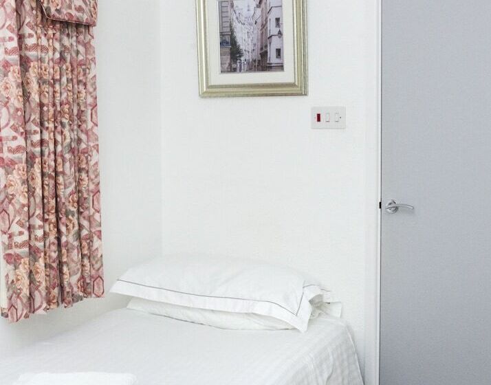 חדר סטנדרט יחיד, Beachcombers