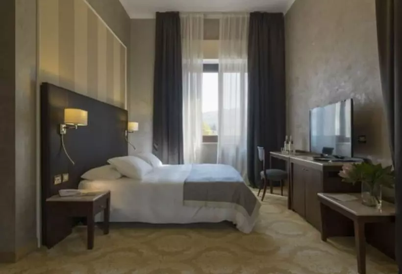 Superior Kolmen Hengen Huone, Grand Hotel Castrocaro Longlife Formula