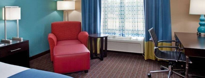 Номер Стандарт 2 Двуспальные Кровати, Holiday Inn Express Hotel & Suites North Kansas City, An Ihg