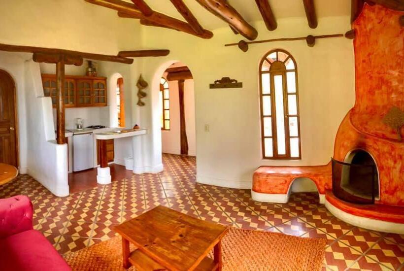 수피리어 스튜디오, Intiyaya   Residence