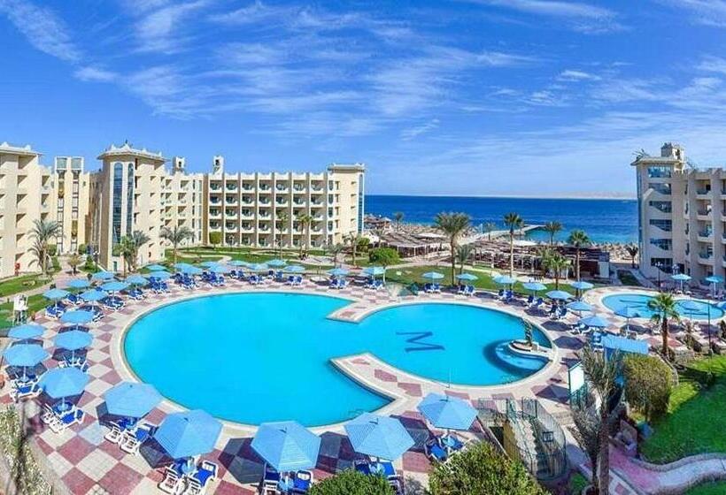 Camera Standard Vista Piscina, Moreno Horizon Spa and Resort