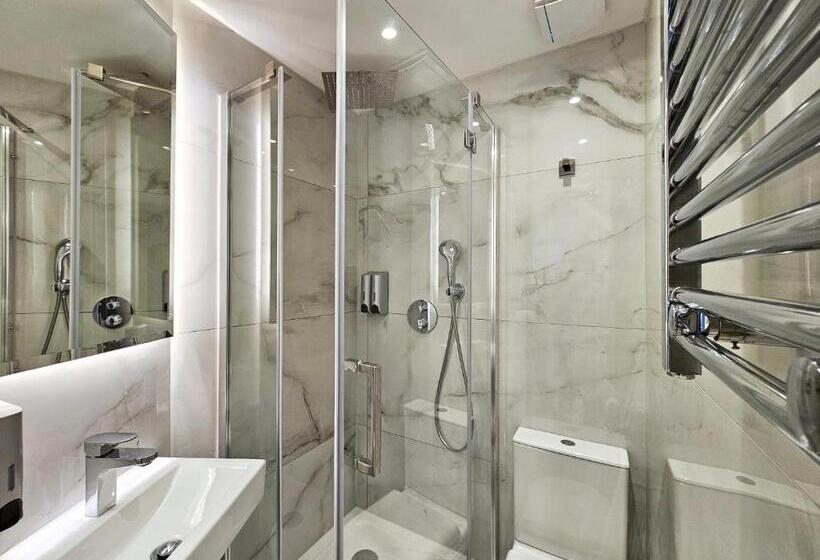 غرفة أساسية فردية, Nox Hyde Park