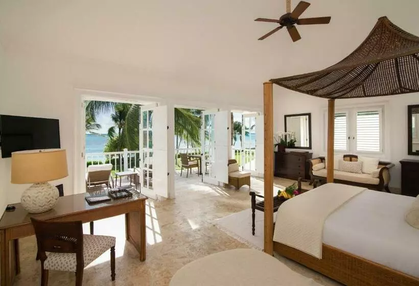 سوییت جونیور, Tortuga Bay