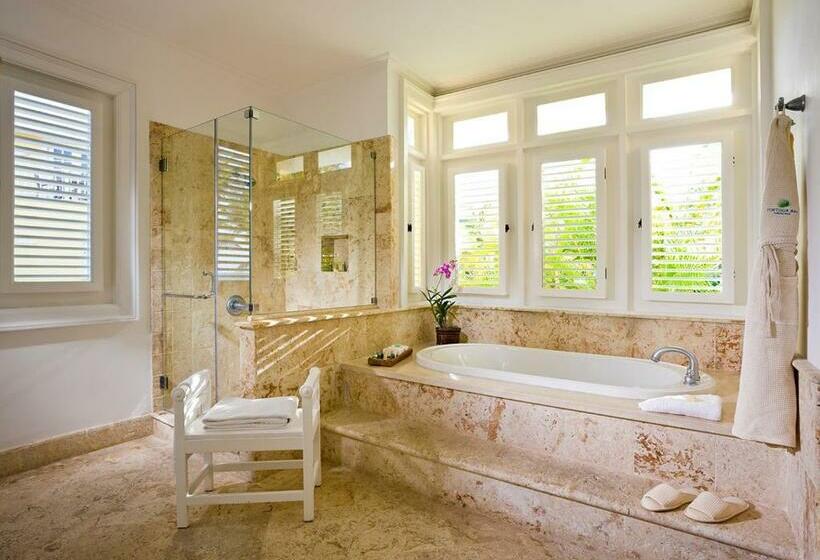 سوئیت 2 خوابه, Tortuga Bay