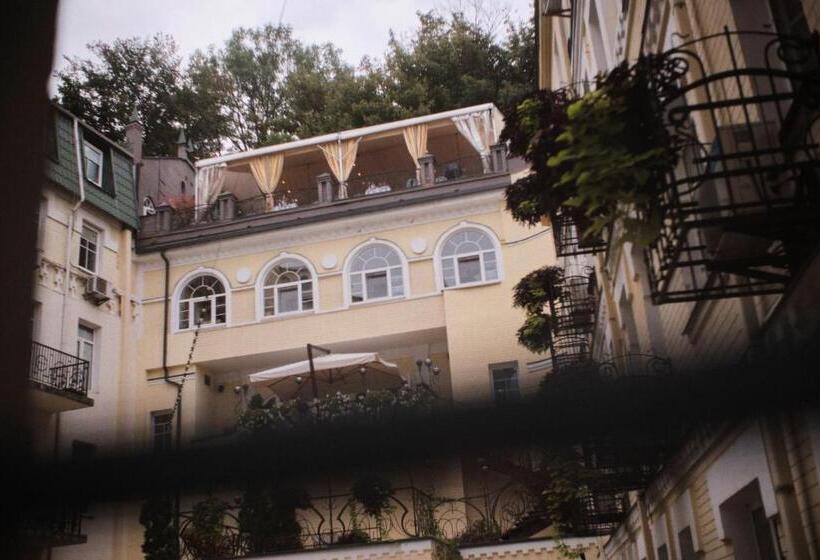 סוויטה דלוקס, Vozdvyzhensky Boutique
