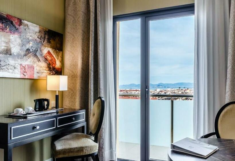 Полулюкс, 525