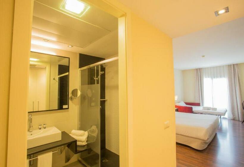 Номер Стандарт Трехместный, 525