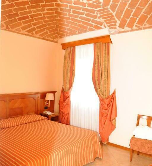 Полулюкс, Acqui & Centro Benessere