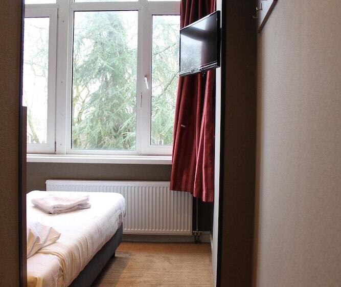 اتاق استاندارد, Aston City