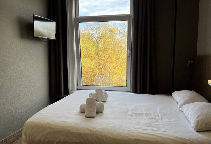 اتاق استاندارد, Aston City