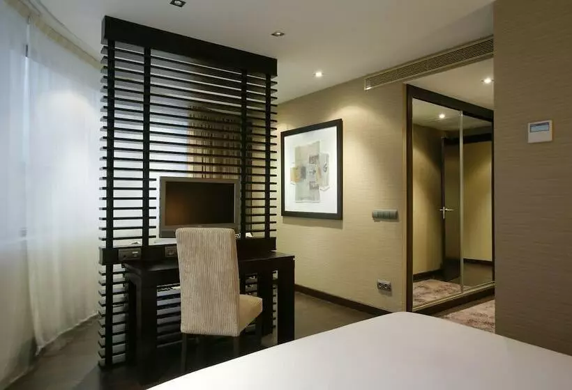 ジュニアスイート, Azz Asturias Langrehotel & Spa