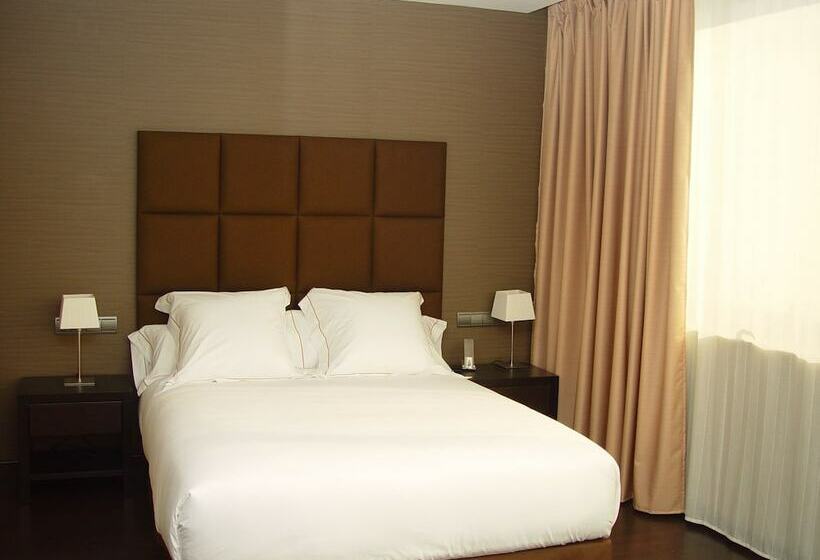 اتاق استاندارد, Azz Asturias Langrehotel & Spa