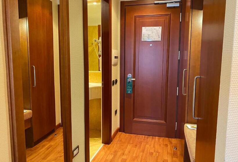 プレミアムルーム, Holiday Inn Cagliari, An Ihg