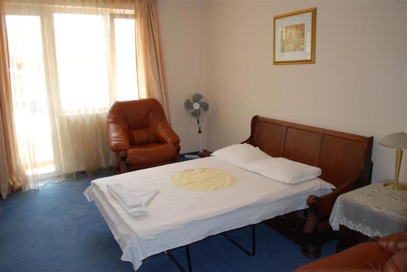 Номер Стандарт, Italia