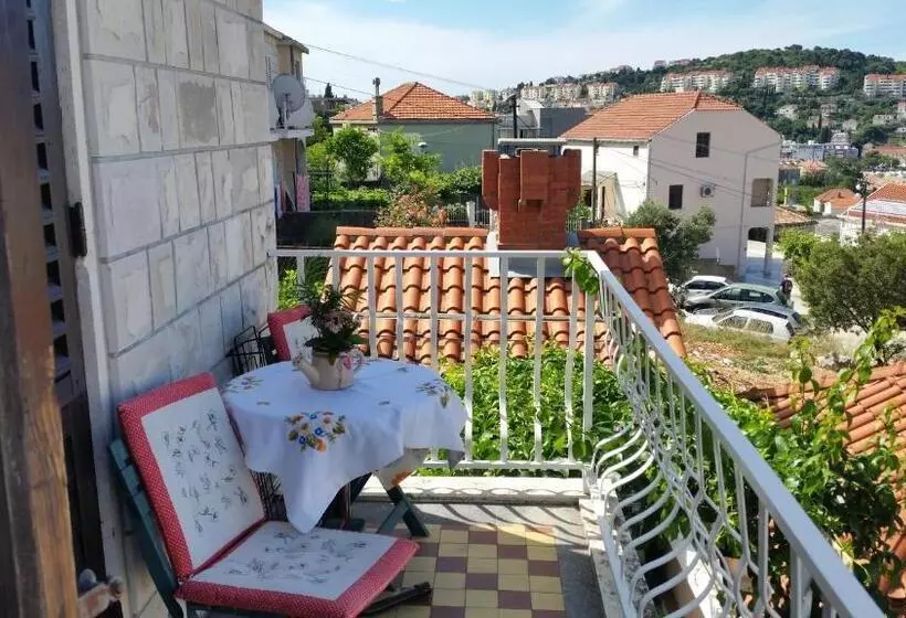 バス共有のスタンダードルーム, Guesthouse Ivona