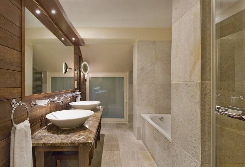 סוויטה, Mamaison Le Regina Boutique