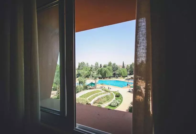 اتاق استاندارد, Menzeh Dalia