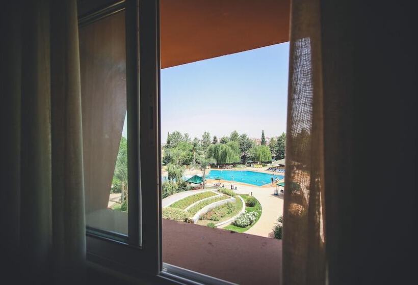 스탠다드 트리플 룸, Menzeh Dalia