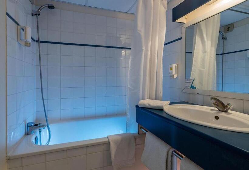 Номер Стандарт с Террасой, Artemia Hôtel