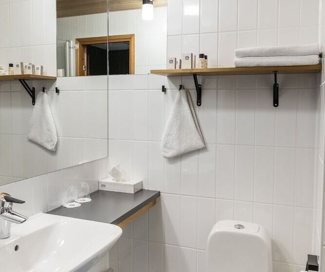 غرفة قياسية, Rantapuisto